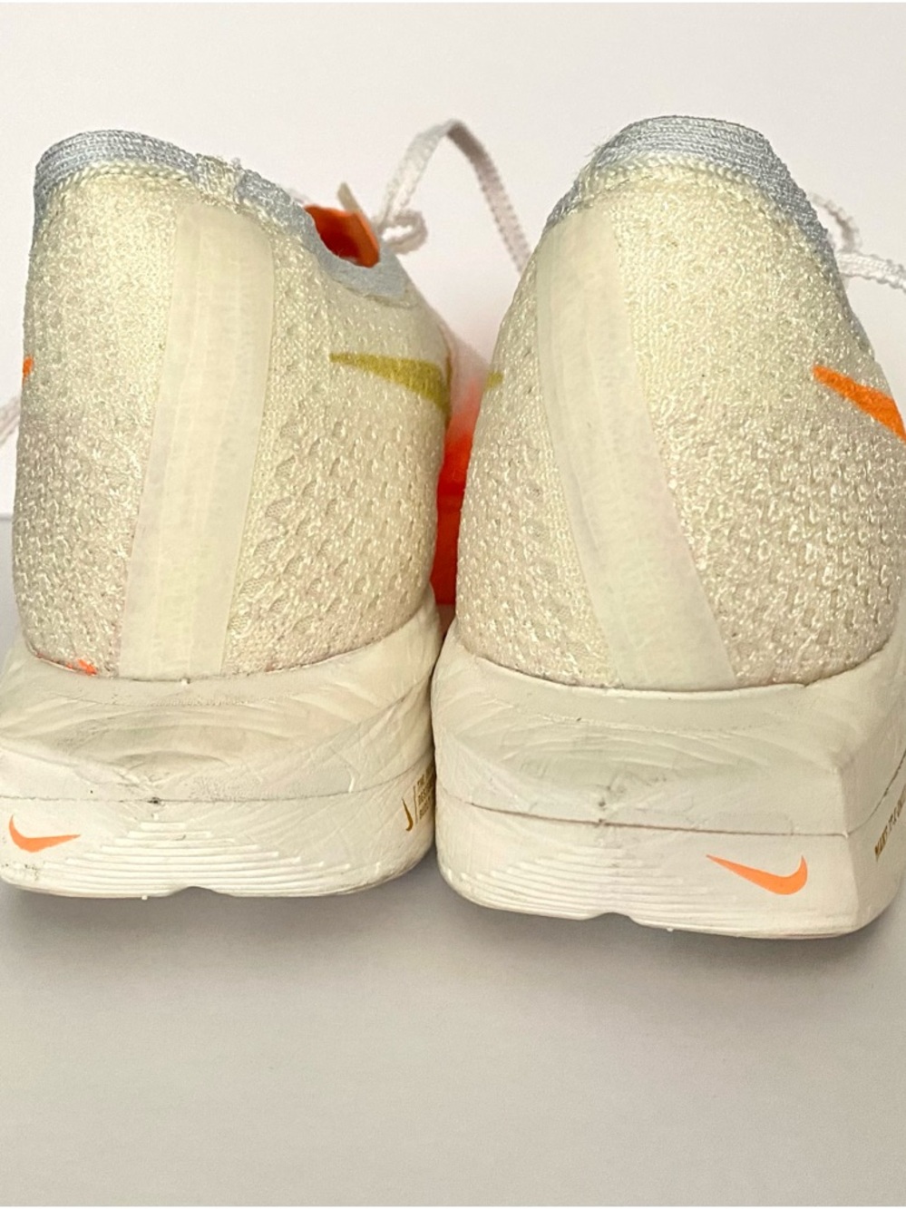 Nike (WMNS) Nike ZoomX Vaporfly Next% 3 'White Orange' Sz 9 - Picture 12 of 12